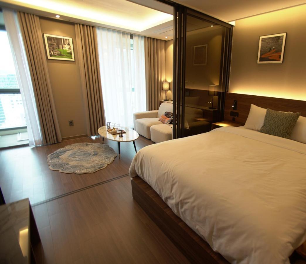 Sienna Ambassador Residence Busan Exterior photo