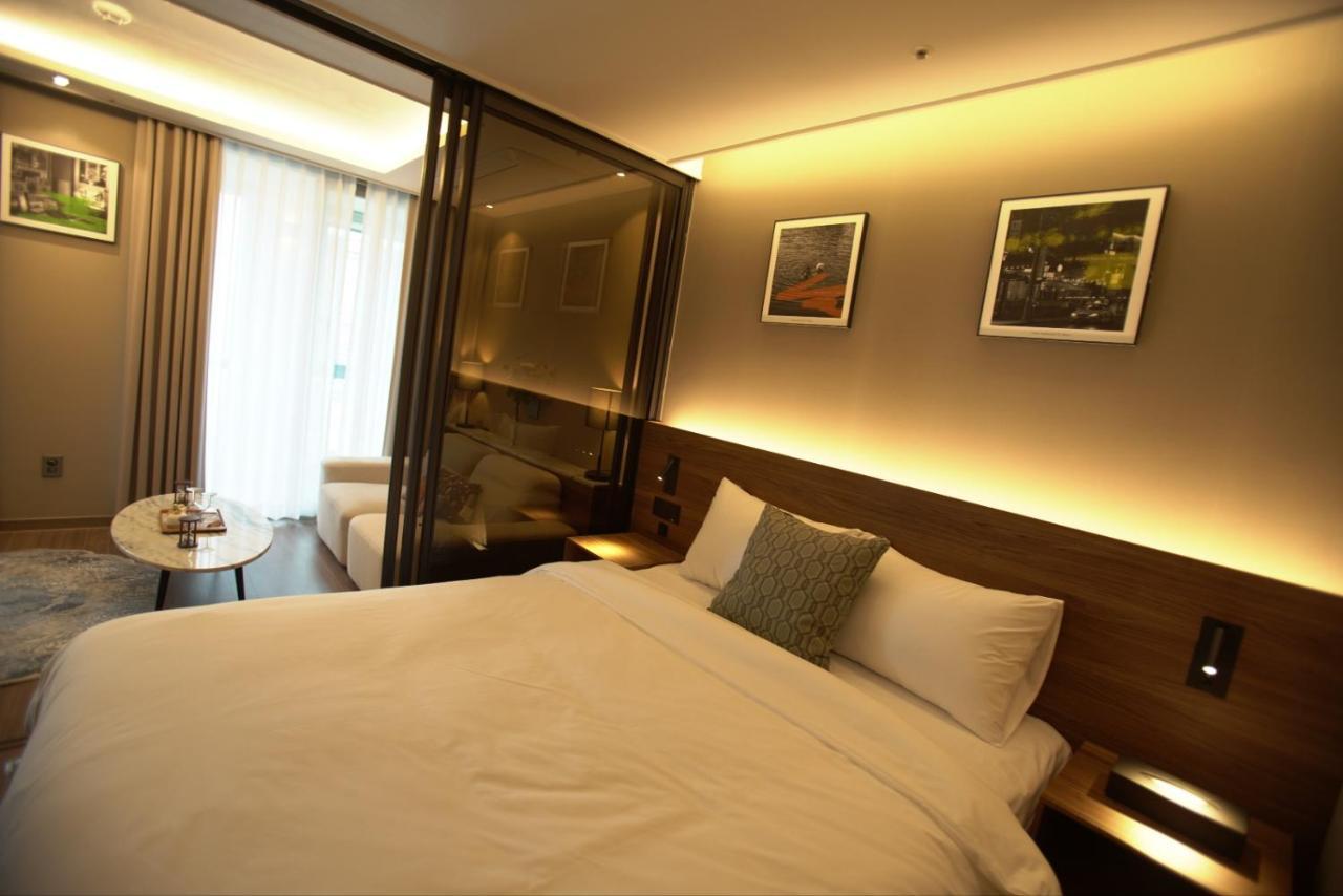 Sienna Ambassador Residence Busan Exterior photo