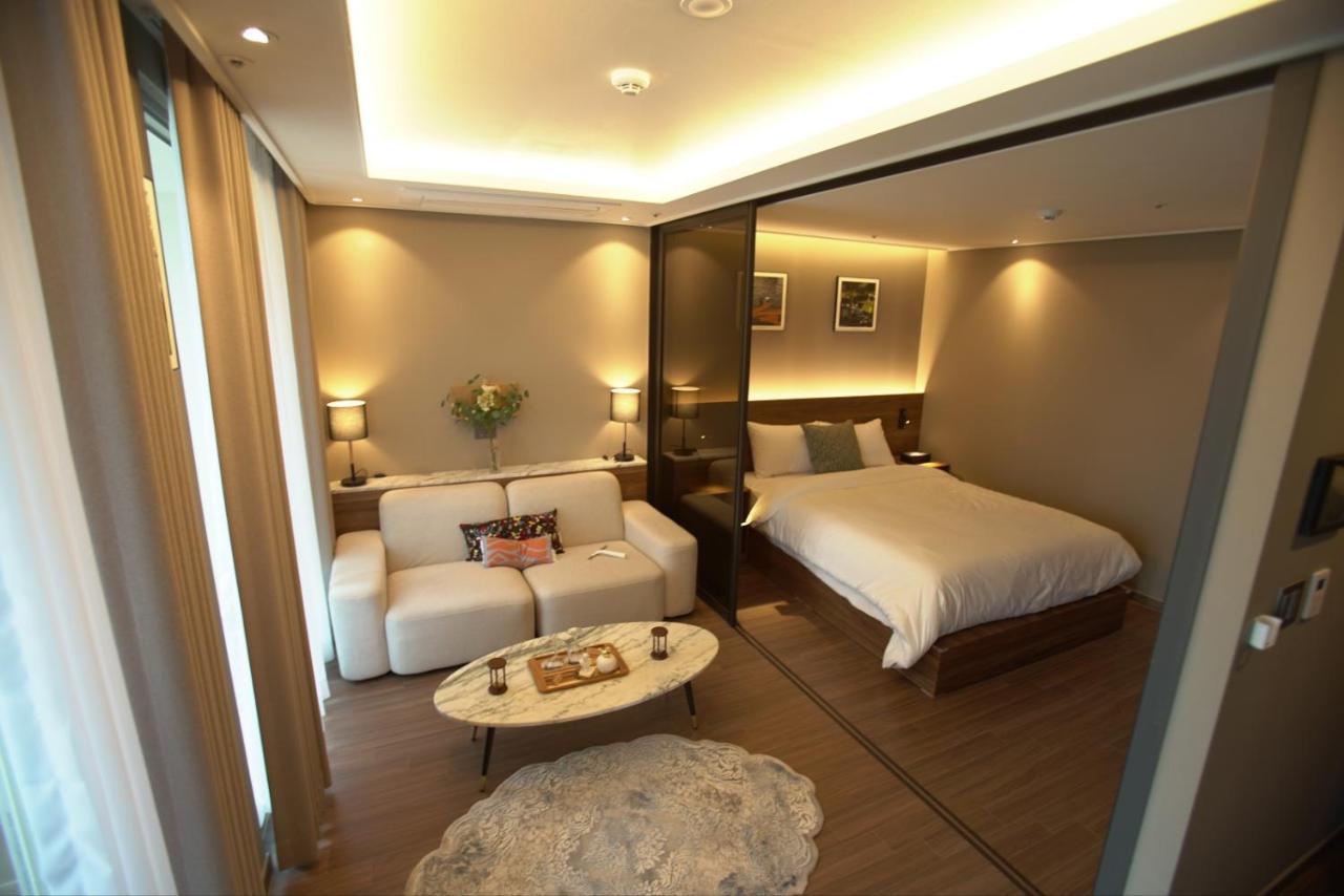 Sienna Ambassador Residence Busan Exterior photo