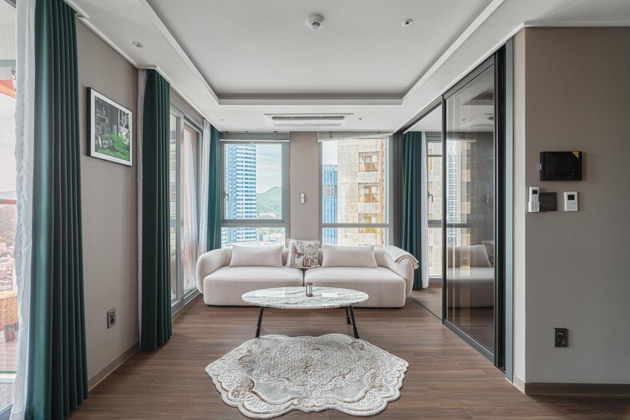 Sienna Ambassador Residence Busan Exterior photo