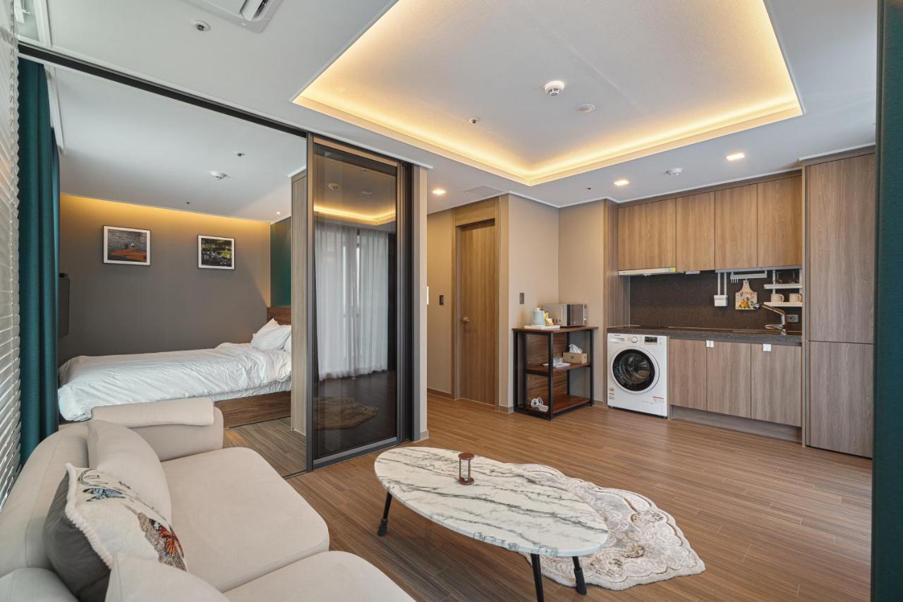 Sienna Ambassador Residence Busan Exterior photo