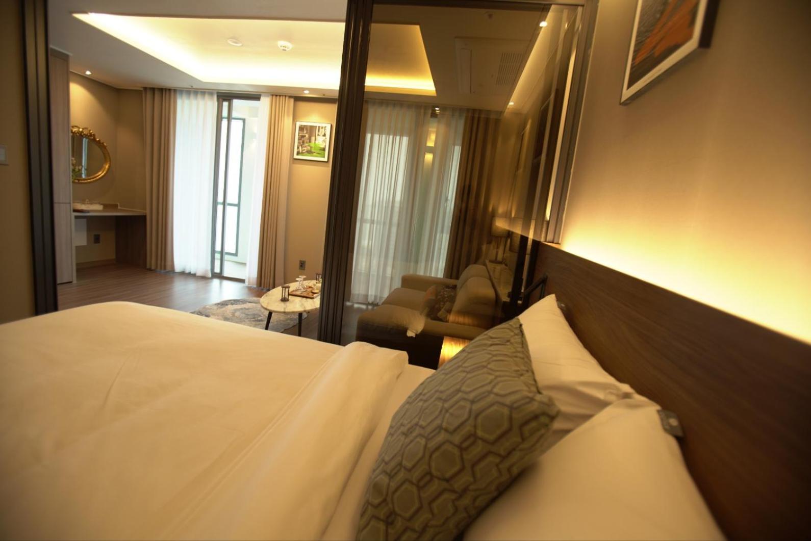 Sienna Ambassador Residence Busan Exterior photo